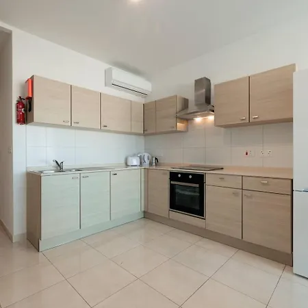 Апартаменты The Pinnacle Fl6 Escape By Homely Меллиеха