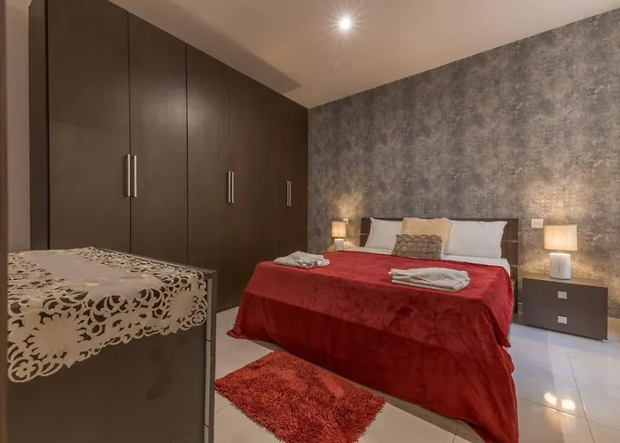 The Pinnacle Fl6 Escape By Homely